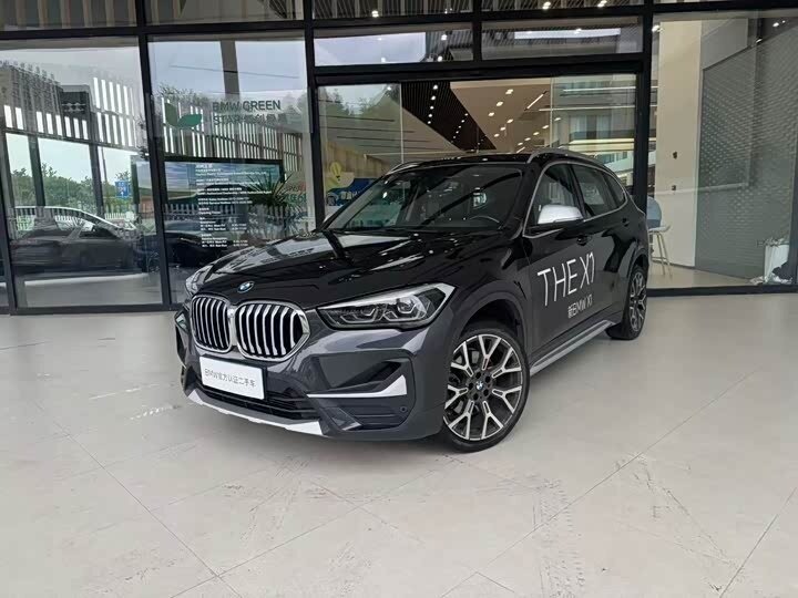 Открыть фотографии: BMW X1 II (F48) Рестайлинг