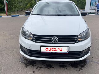 2016 Volkswagen Polo V Рестайлинг, белый, 850000 рублей, вид 3