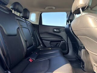 2017 Jeep Compass II, чёрный, 2097000 рублей, вид 4