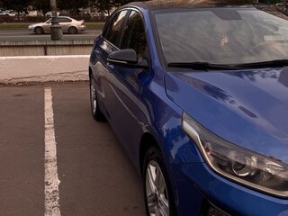 2019 Kia Ceed III, синий, 1550000 рублей, вид 4