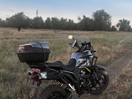 2025 Regulmoto ADV 300 NB, зелёный, 240000 рублей, вид 3