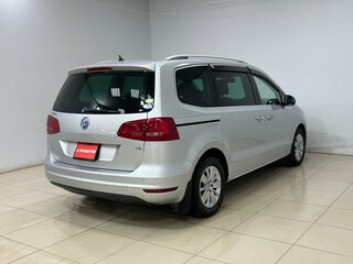 2011 Volkswagen Sharan II, серый, 1315000 рублей, вид 4