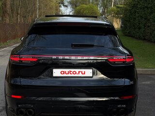 2019 Porsche Cayenne Turbo S E-Hybrid III, чёрный, 12300000 рублей, вид 2