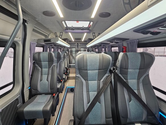 2025 Iveco Daily, синий, 12500000 рублей - вид 17
