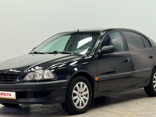 Toyota Avensis I