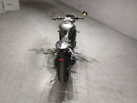 2022 Triumph Speed Triple, серый, 1380000 рублей, вид 2