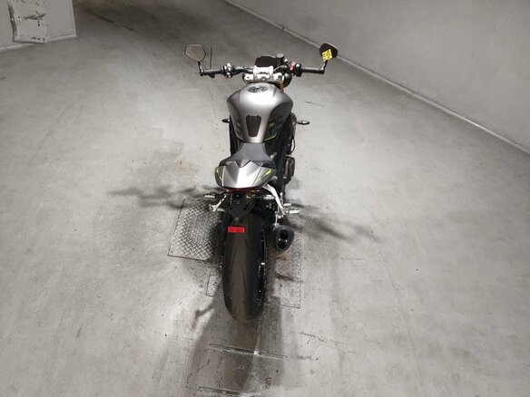 2022 Triumph Speed Triple, серый, 1380000 рублей - вид 1