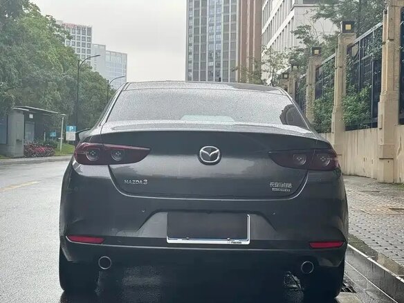 2023 Mazda 3 Axela IV (BP), серый, 1890004 рублей - вид 4