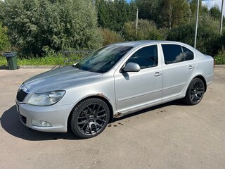 2012 Skoda Octavia II (A5) Рестайлинг, серебристый, 650000 рублей, вид 1