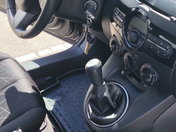 2011 Mazda 2 II Рестайлинг (DE2), фиолетовый, 630000 рублей - вид 8