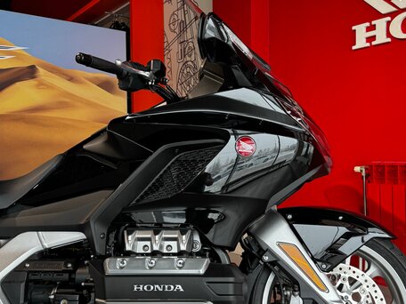 2019 Honda GL 1800 Gold Wing, чёрный, 2890000 рублей, вид 5
