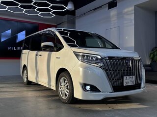 2018 Toyota Esquire I Рестайлинг, белый, 2430000 рублей, вид 5
