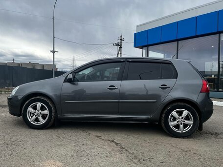 2006 Volkswagen Golf V, серый, 510777 рублей, вид 5