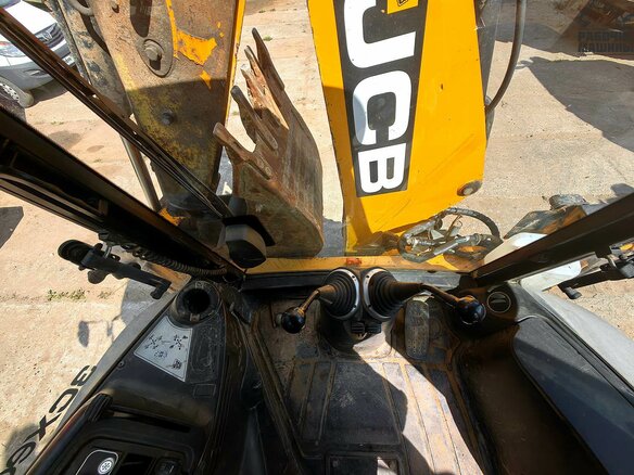 2016 JCB 3CX, золотистый, 6100000 рублей - вид 7