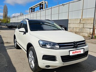 2010 Volkswagen Touareg II, белый, 1690000 рублей, вид 3