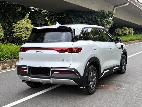 2025 BYD Yuan Up 45.12 kWh, белый, 1970000 рублей, вид 5