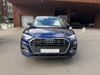 2021 Audi Q5 45 TFSI II (FY) Рестайлинг, синий, 4500000 рублей, вид 2