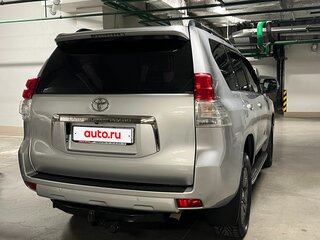 2013 Toyota Land Cruiser Prado 150 Series, серебристый, 3550000 рублей, вид 3