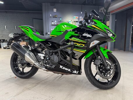 2022 Kawasaki Ninja 400, зелёный, 650000 рублей, вид 5