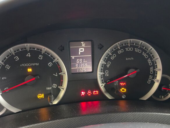 2011 Suzuki Swift IV, красный, 850000 рублей - вид 9