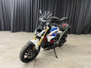 2025 BMW R 1300 R, белый, 2700000 рублей, вид 2