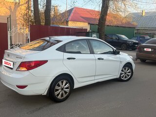 2012 Hyundai Solaris I, белый, 700000 рублей, вид 3