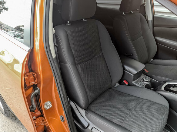 2021 Nissan X-Trail III Рестайлинг, оранжевый, 2420000 рублей - вид 22