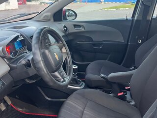 2014 Chevrolet Aveo II, красный, 400000 рублей, вид 5