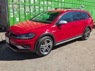 2017 Volkswagen Golf Alltrack VII Рестайлинг, красный, 2150000 рублей, вид 4