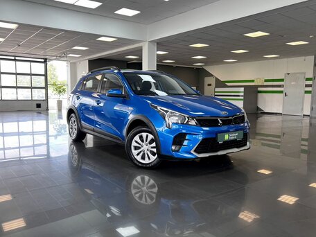 2020 Kia Rio X IV Рестайлинг, синий, 1575000 рублей, вид 5