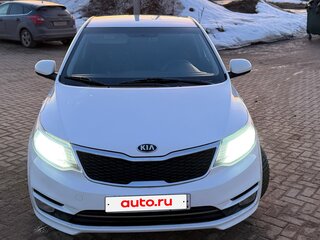 2017 Kia Rio III Рестайлинг, белый, 975000 рублей, вид 2