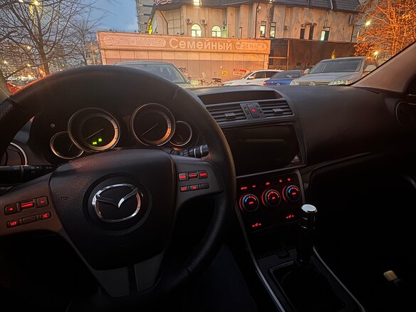 2007 Mazda 6 II (GH), пурпурный, 930000 рублей - вид 12