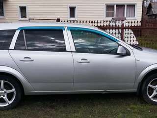 2013 Opel Astra H Рестайлинг, серебристый, 700000 рублей, вид 1