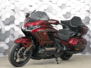 2025 Honda GL 1800 Gold Wing, красный, 3649000 рублей, вид 2