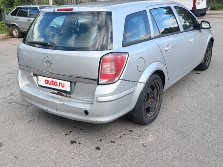 2013 Opel Astra H Рестайлинг, серебристый, 420000 рублей, вид 4