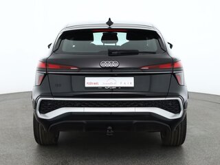 2026 Audi Q3 TFSI III (FJ), чёрный, 4366083 рублей, вид 4