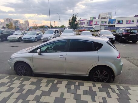 2012 SEAT Leon II Рестайлинг, серебристый, 950000 рублей, вид 3