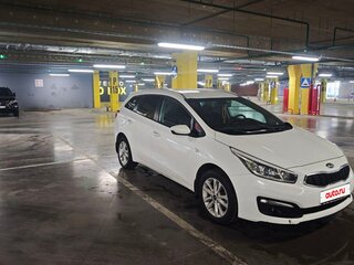 2018 Kia Ceed II Рестайлинг, белый, 1270000 рублей, вид 5
