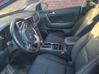 2020 Kia Sportage IV Рестайлинг, красный, 1999999 рублей, вид 5