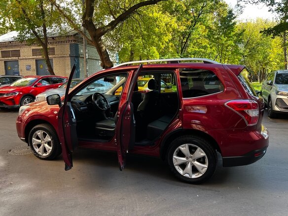 2014 Subaru Forester IV, красный, 1500000 рублей - вид 5