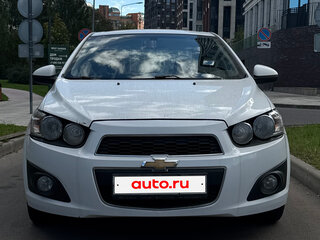 2015 Chevrolet Aveo II, белый, 650000 рублей, вид 2