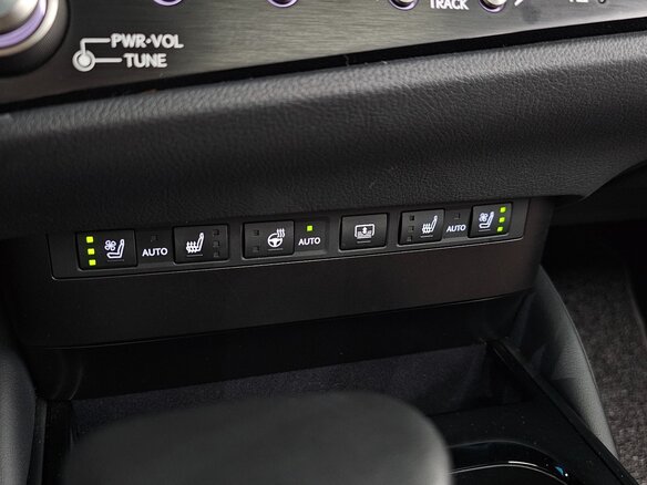 2025 Lexus ES 300h VII Рестайлинг 2, чёрный, 7200000 рублей - вид 31