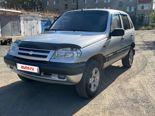 2004 Chevrolet Niva I, серебристый, 350000 рублей, вид 1