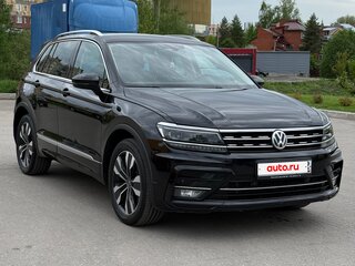 2017 Volkswagen Tiguan II, чёрный, 2650000 рублей, вид 1