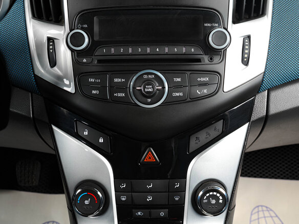 2013 Chevrolet Cruze I Рестайлинг, серый - вид 14