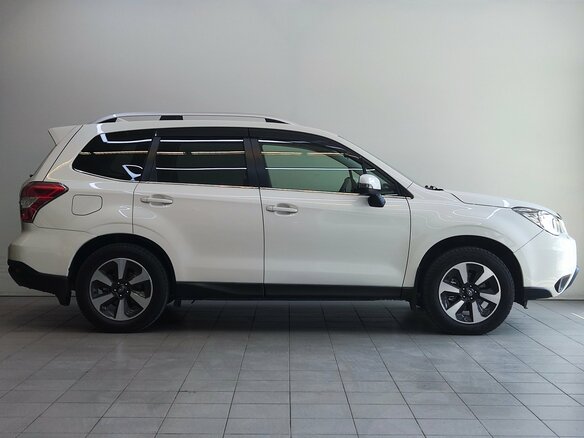 2015 Subaru Forester IV, белый - вид 3