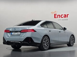 2026 BMW 5 серии 523d xDrive VIII (G60/G61/G68), серый, 9422000 рублей, вид 2
