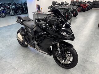 2018 Kawasaki Z 1000SX, чёрный, 1046980 рублей, вид 5
