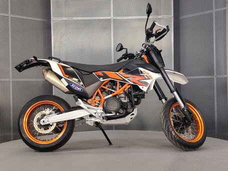 2015 KTM 690 SMC, белый, 627000 рублей, вид 1
