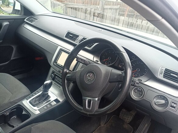 2011 Volkswagen Passat B7, белый, 1290000 рублей - вид 8